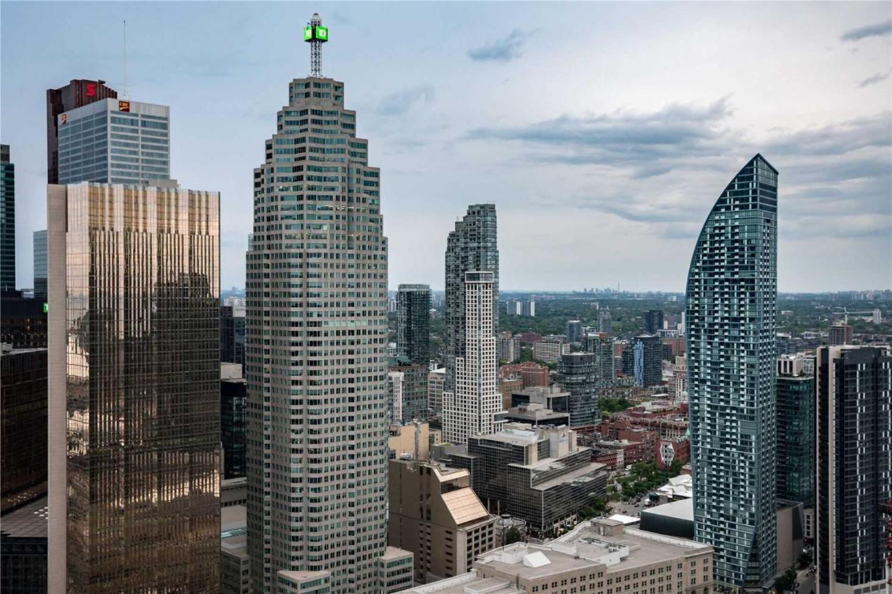 Luxury Downtown Toronto 2 Bedroom Suite With City And Lake Views And Free Parking Zewnętrze zdjęcie
