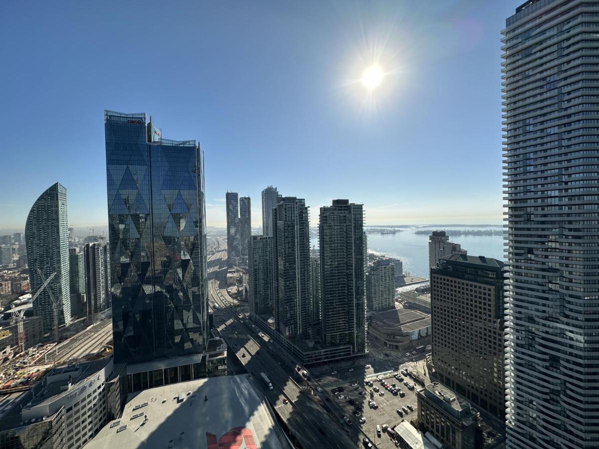 Luxury Downtown Toronto 2 Bedroom Suite With City And Lake Views And Free Parking Zewnętrze zdjęcie