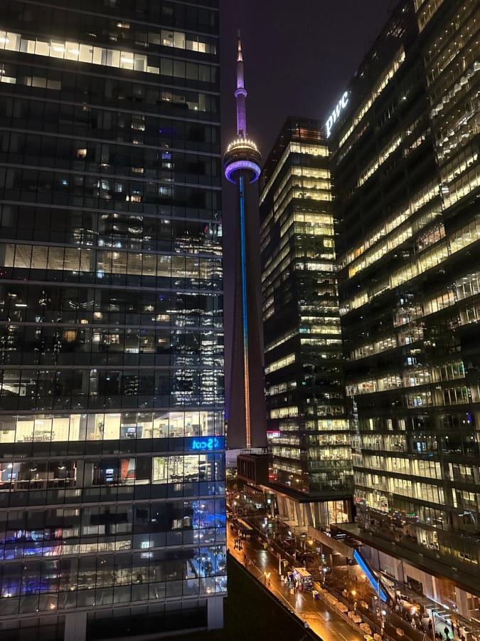 Luxury Downtown Toronto 2 Bedroom Suite With City And Lake Views And Free Parking Zewnętrze zdjęcie