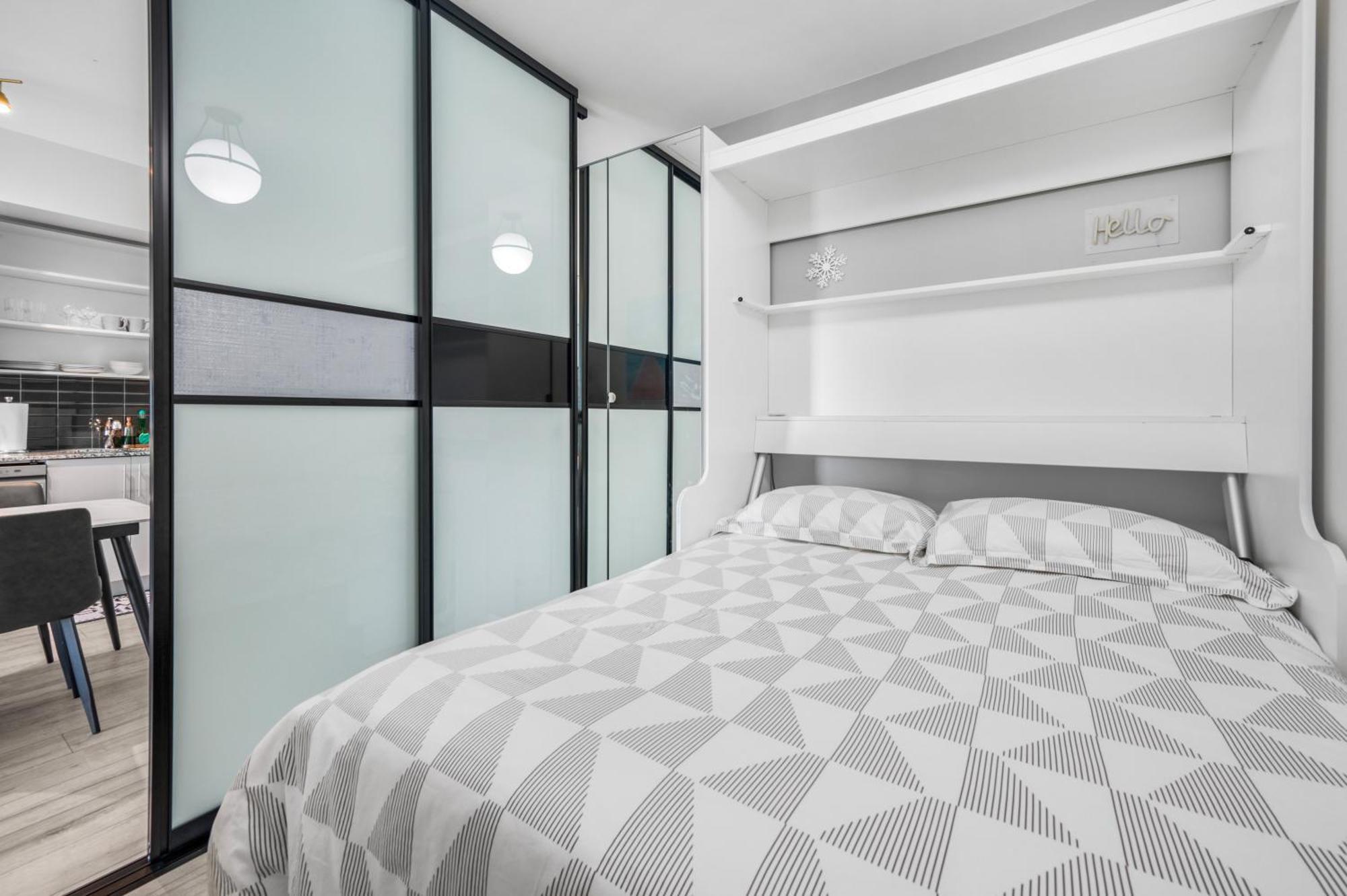 Luxury Downtown Toronto 2 Bedroom Suite With City And Lake Views And Free Parking Zewnętrze zdjęcie